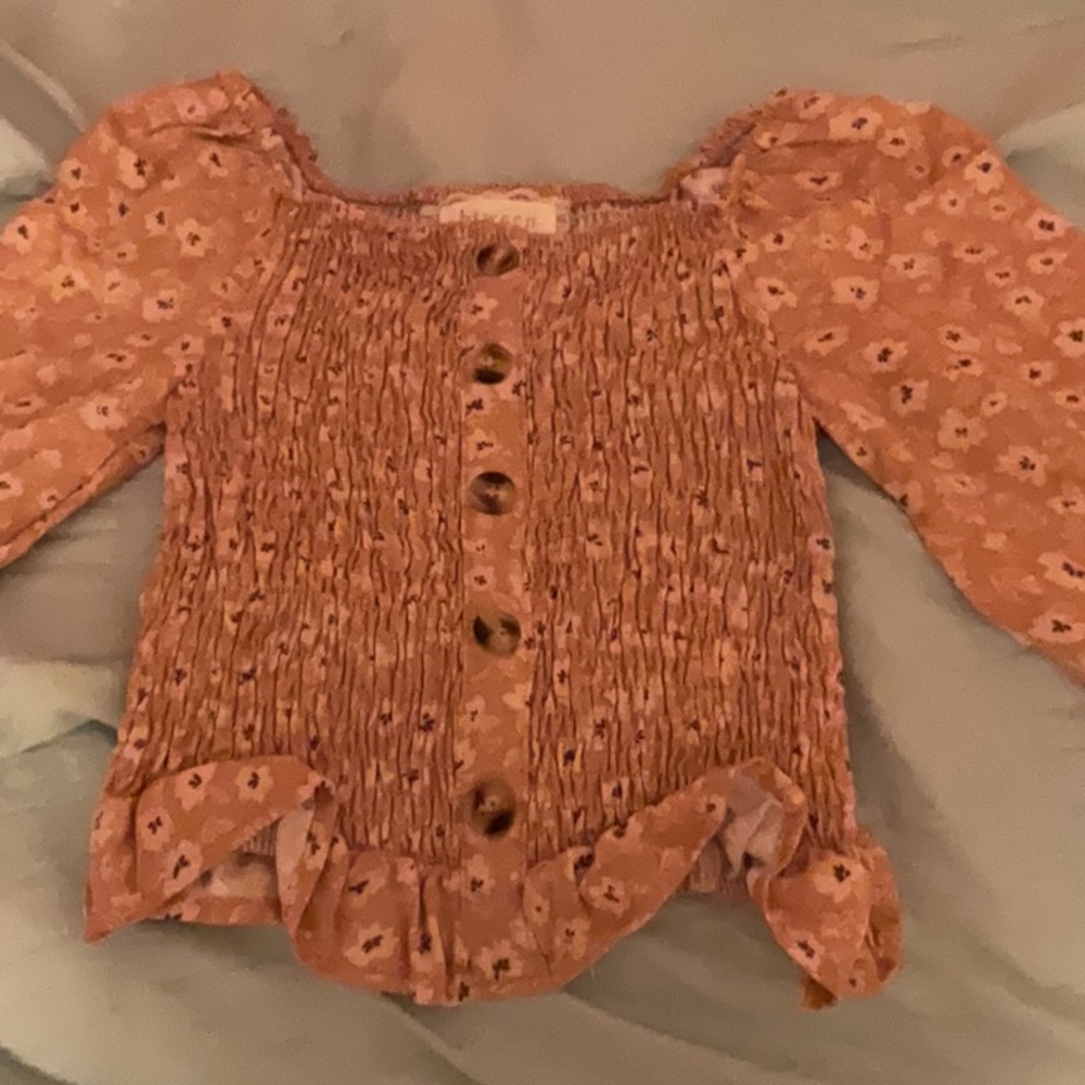 Cute blouse